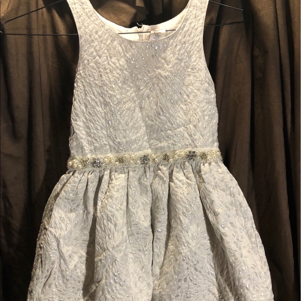 Dress - Picture 2 of 7